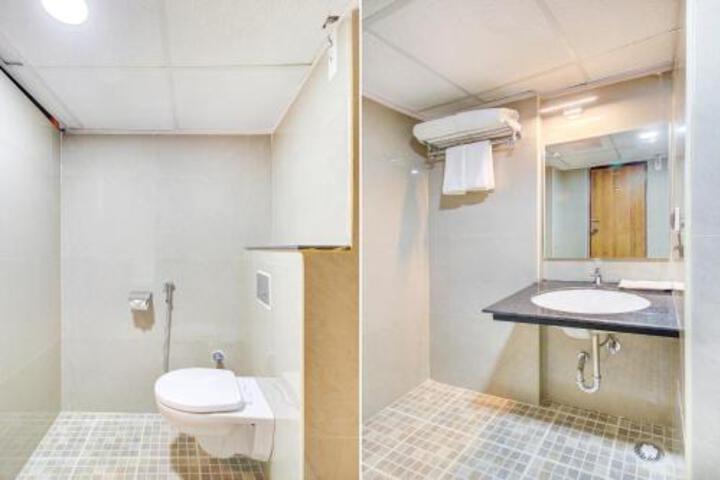 Fabhotel Prime Ivory Pearl Ii