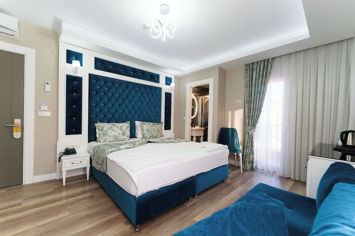Room 26 of 131