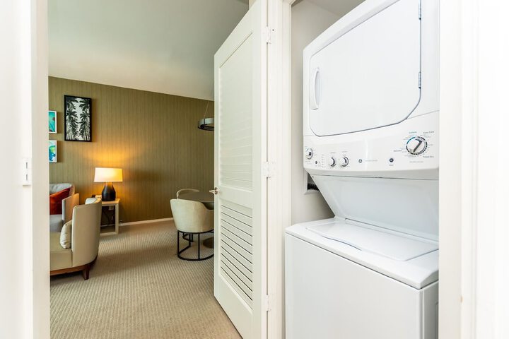 Room 2 of 79