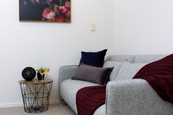 Room 10 of 17