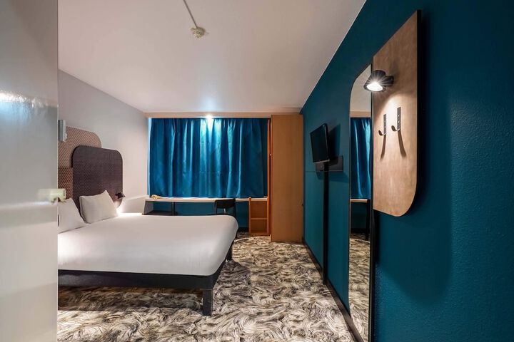 Room 18 of 88