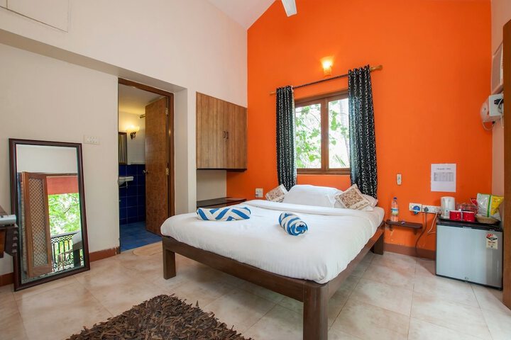 Room 5 of 193