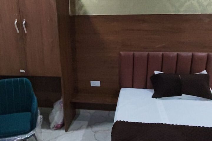 Ajmer Oasis hotel and club in Ajmer