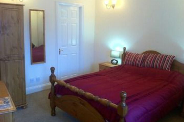 Room 7 of 28