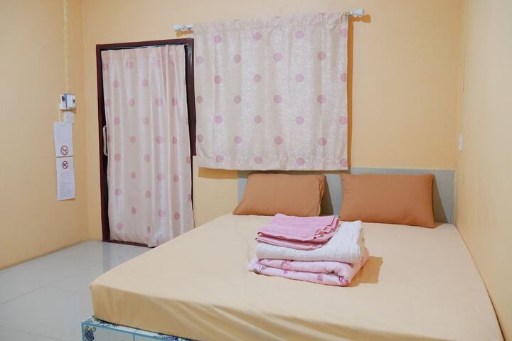 Room 3 of 8