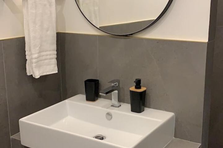 Room 65 of 87