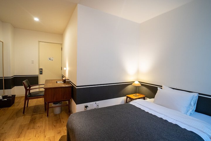 Room 40 of 131