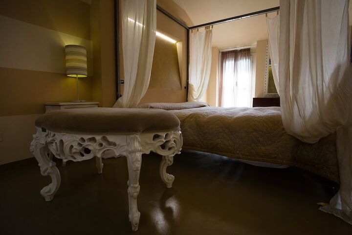 Room 14 of 121