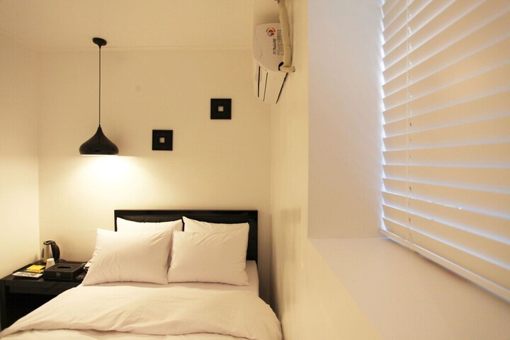 Room 20 of 71