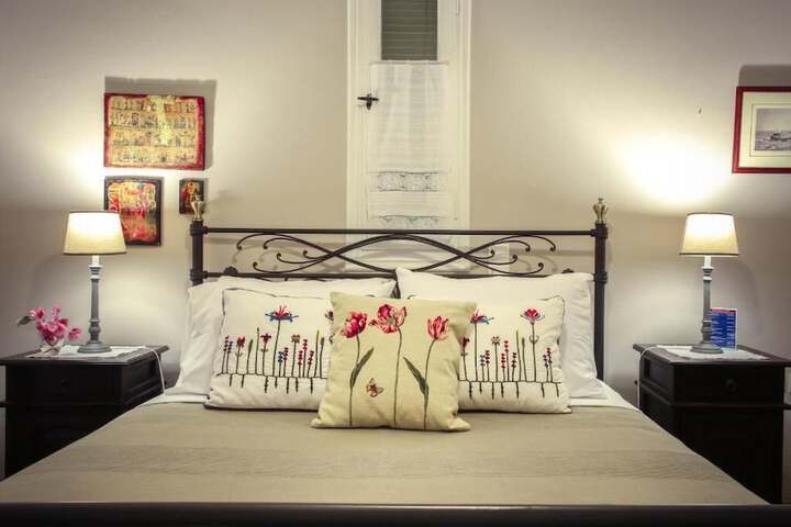 Room 17 of 44
