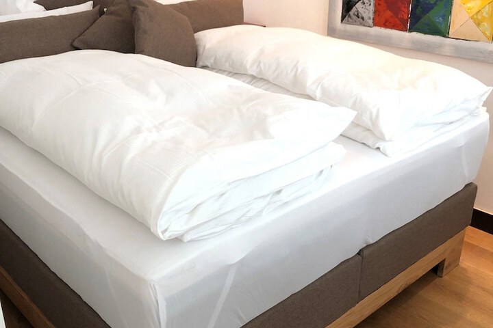Room 3 of 18