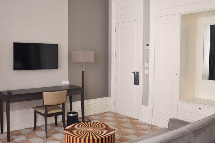 Room 58 of 117