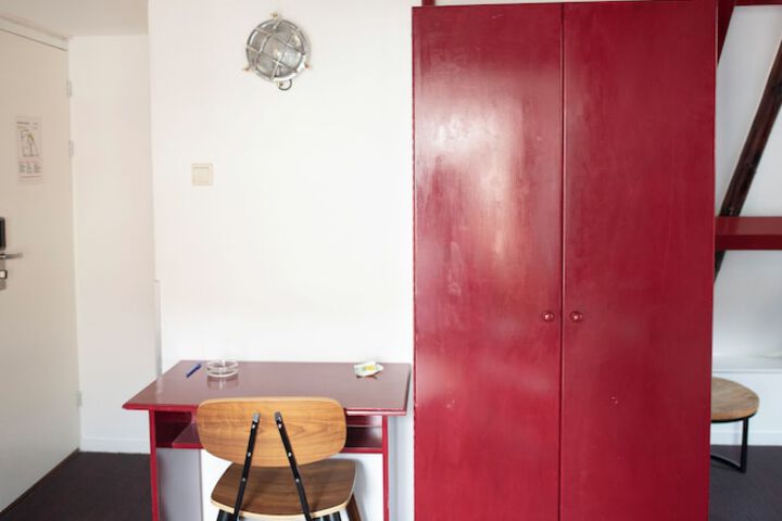 Room 15 of 78