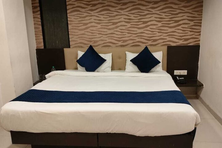 Room 16 of 27