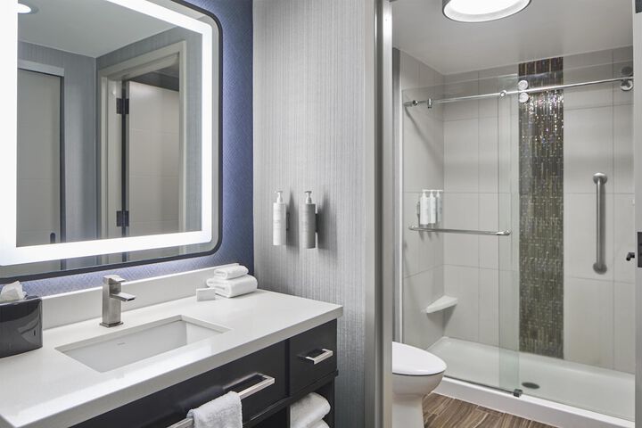 Bathroom shower