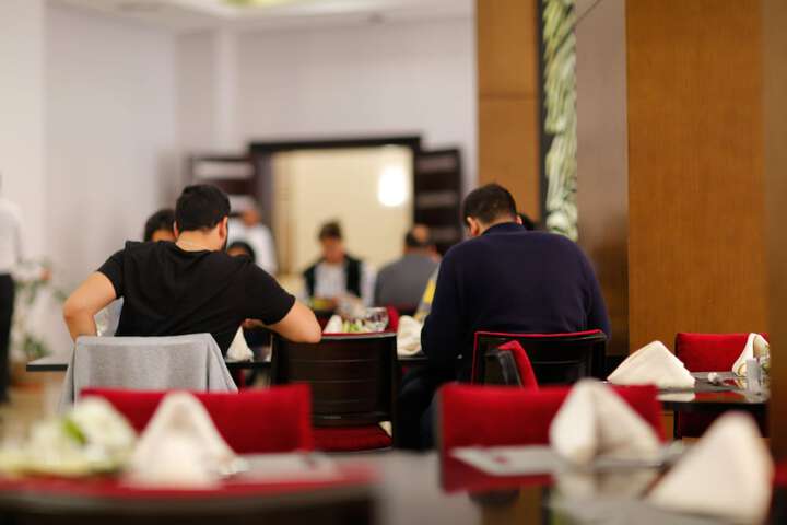Dining 77 of 102