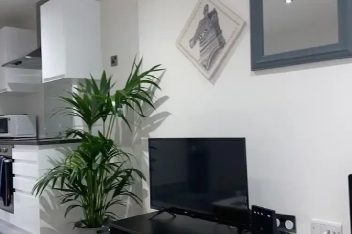 Room 5 of 19