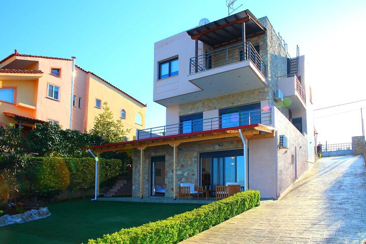 Terrace/Patio 17 of 27
