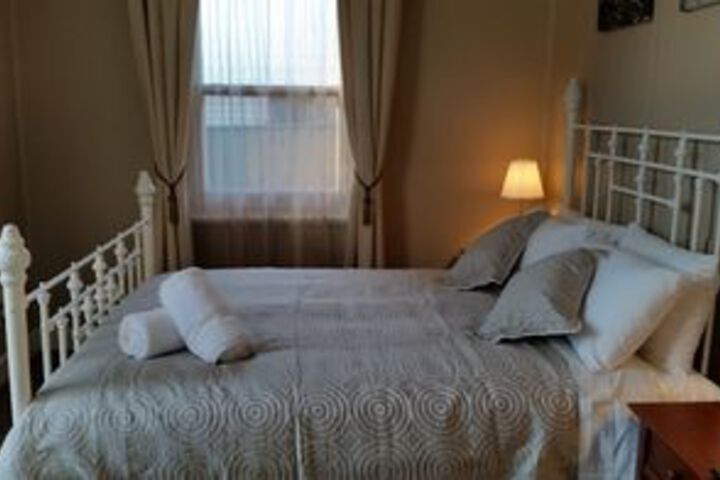 Room 11 of 29