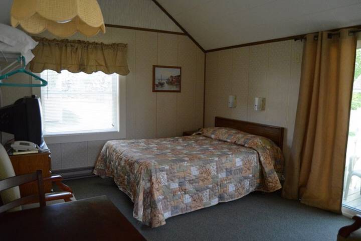 Room 9 of 46