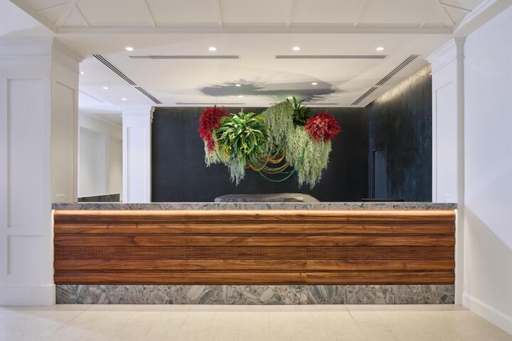 Entrance & Lobby