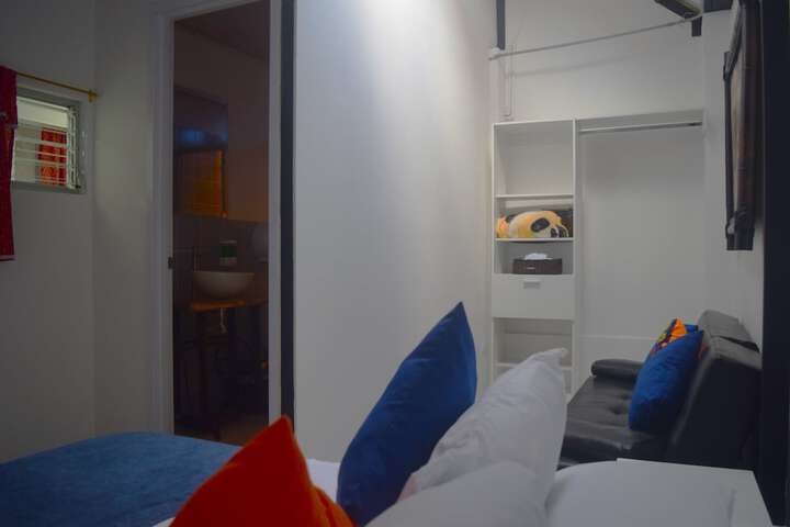 Room 9 of 44