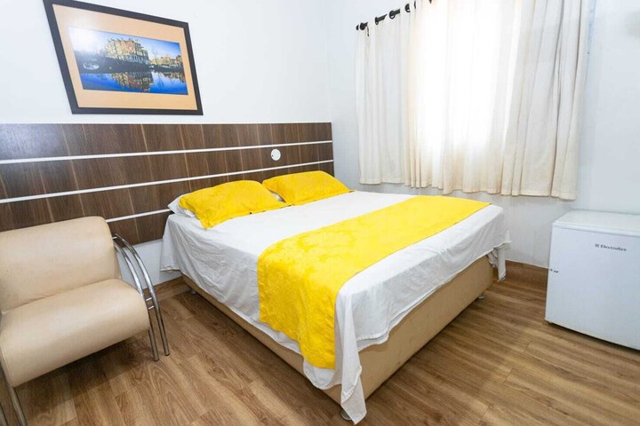 Room 4 of 14