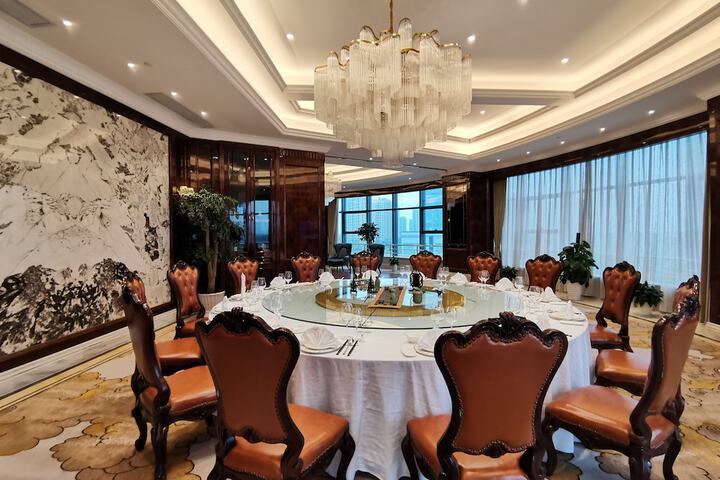 Dining 49 of 79