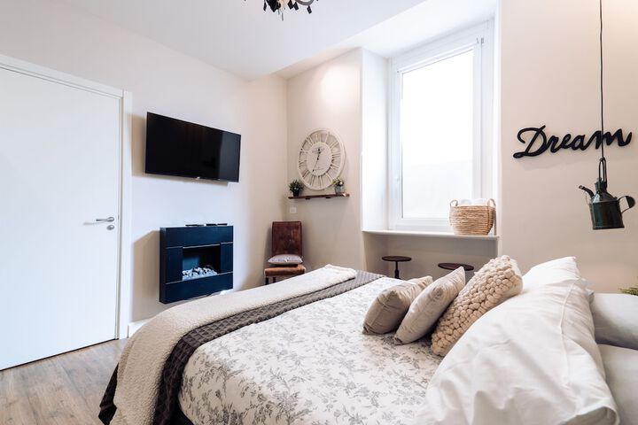 Room 20 of 144