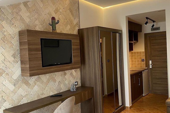 Room 43 of 132