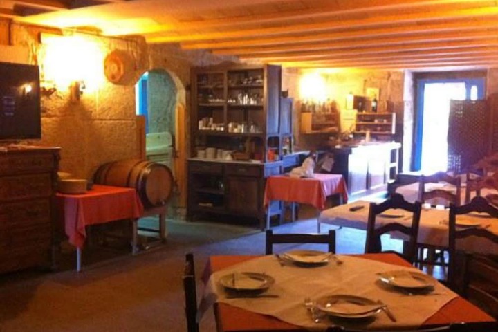 Dining Photos