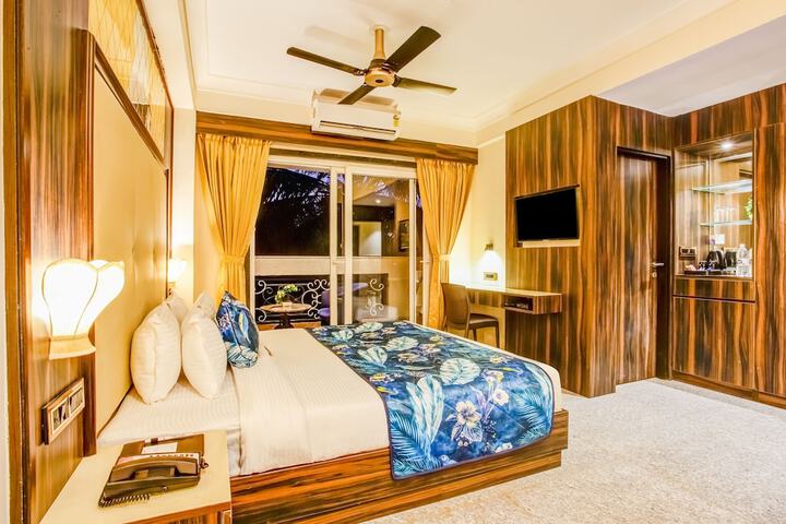 Room 17 of 23