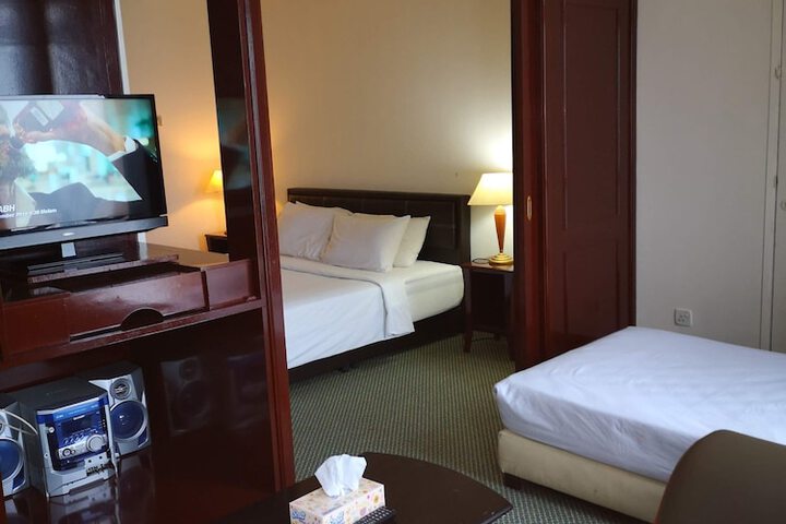 Room 9 of 47