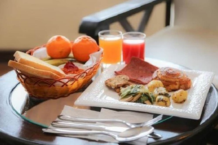 Breakfast/Coffee Service 65 of 85