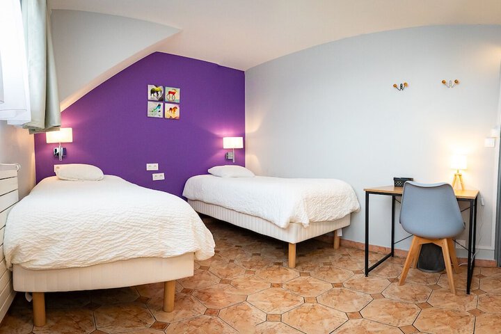 Room 9 of 22