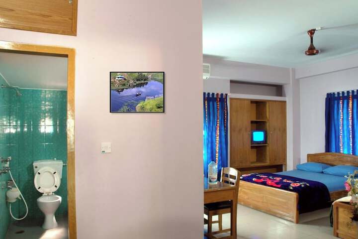 Room 30 of 42