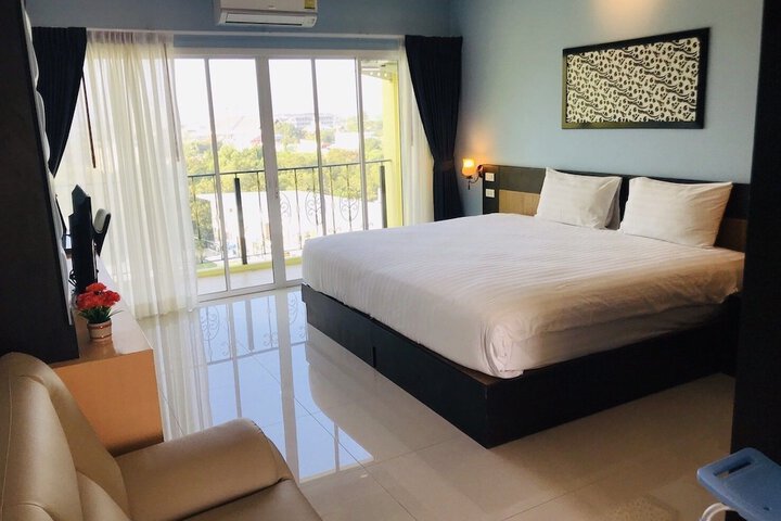 Room 19 of 105