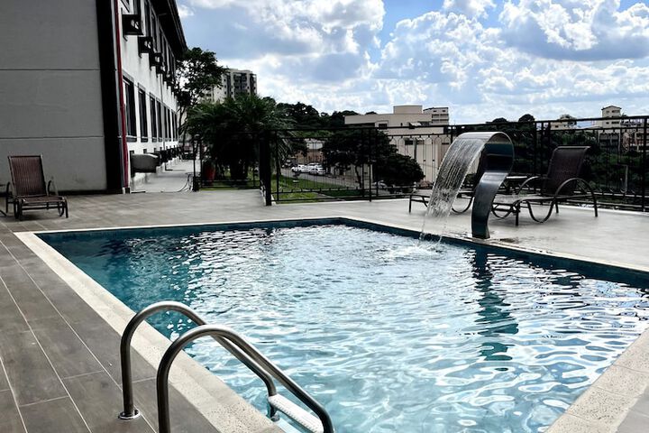 Pool Hotel