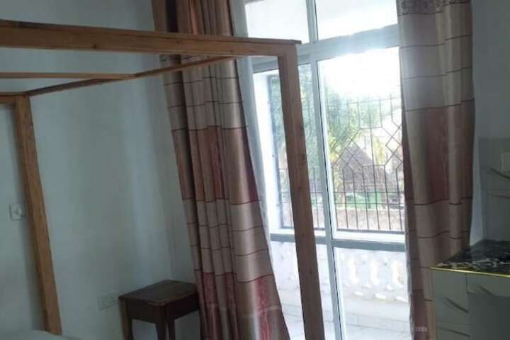 Room 12 of 36