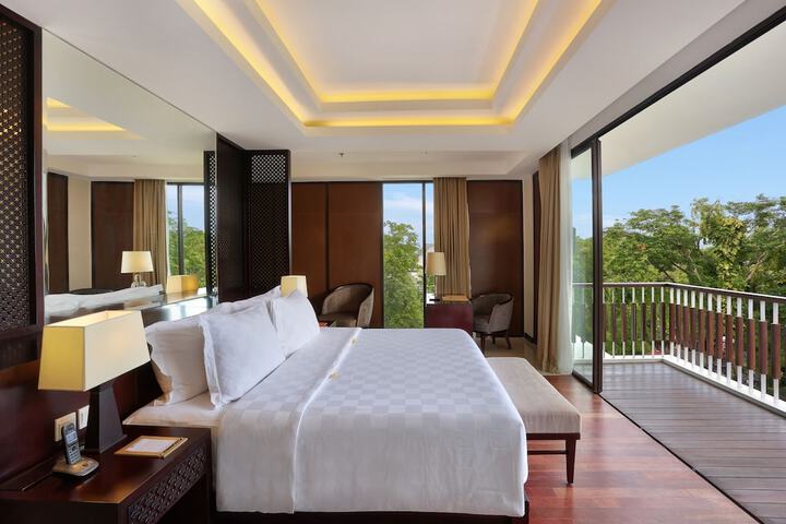 Room 8 of 56