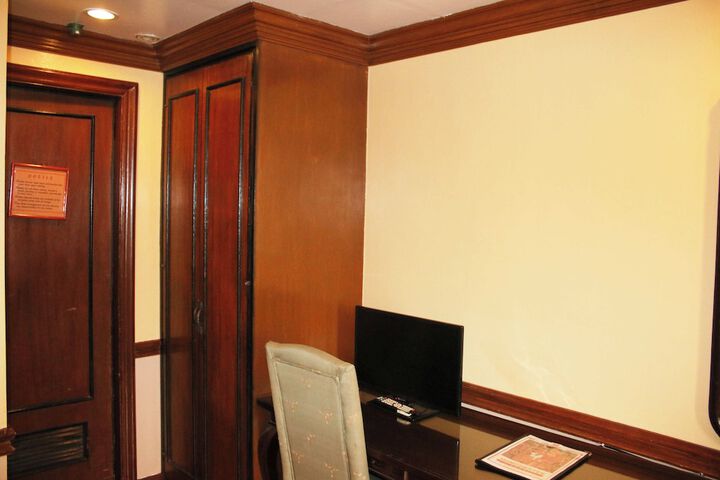 Room 29 of 168