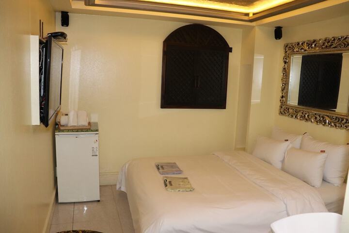 HOTEL MARIGOLD