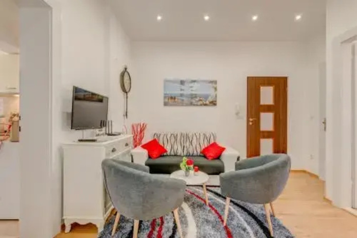 LCT Holiday Home Florentina