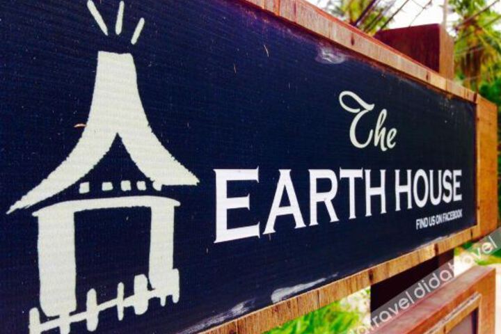 The Earth House