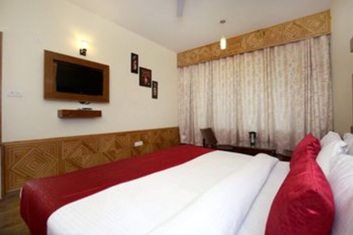 Room 14 of 25
