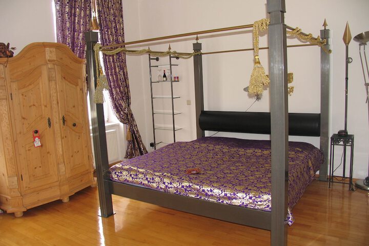 Room 4 of 50