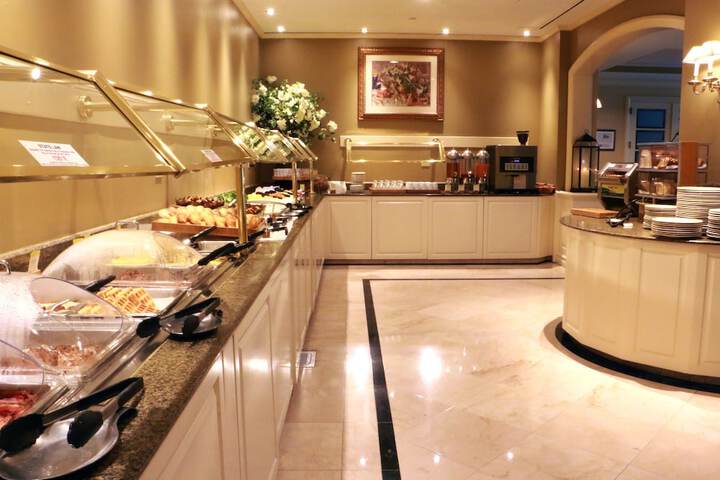Breakfast buffet