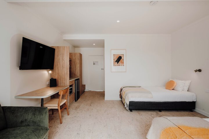 Room 18 of 70