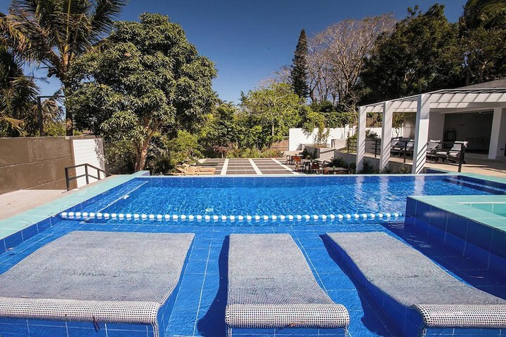 Pool 29 of 56