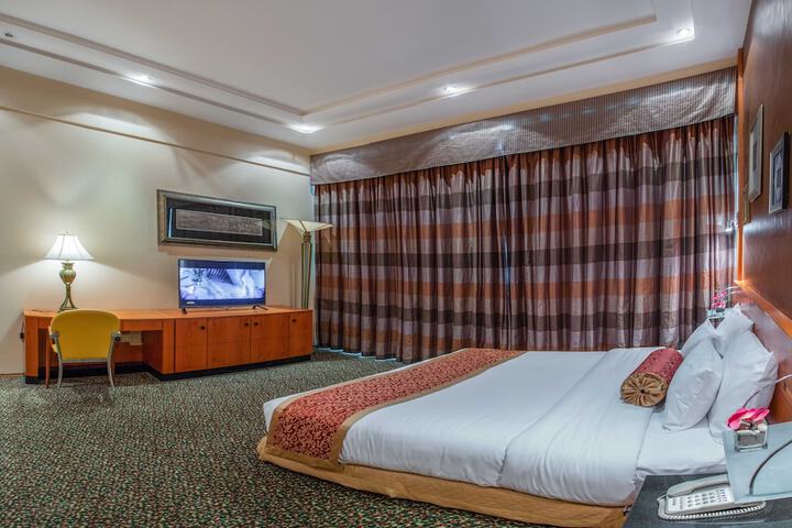 Room 7 of 45